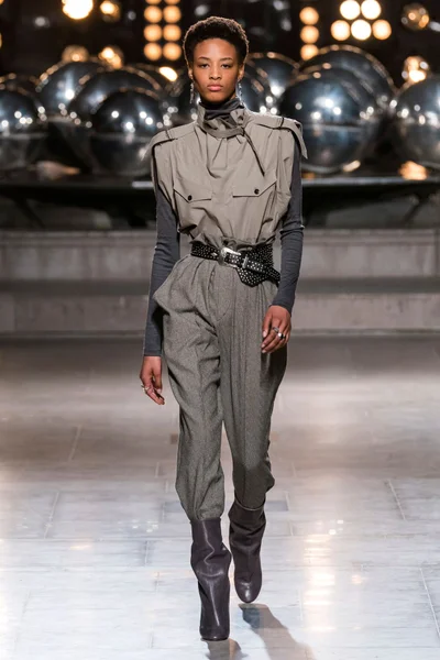 Look 43